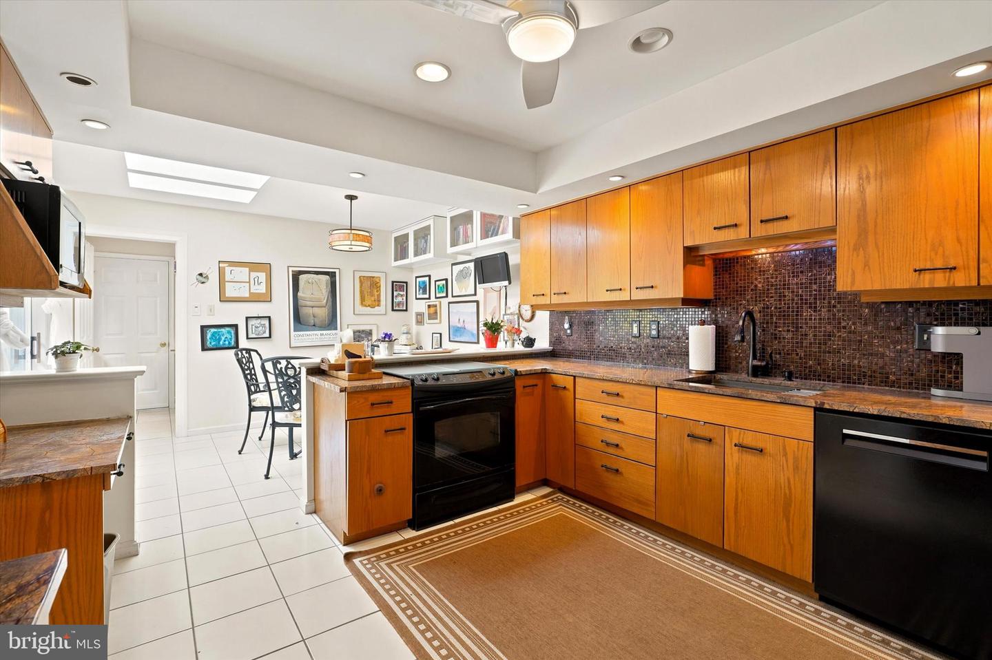 2 Withers Ln Property Photo 11