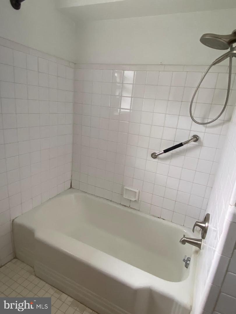 346 E Lancaster Ave #212 Property Photo 13