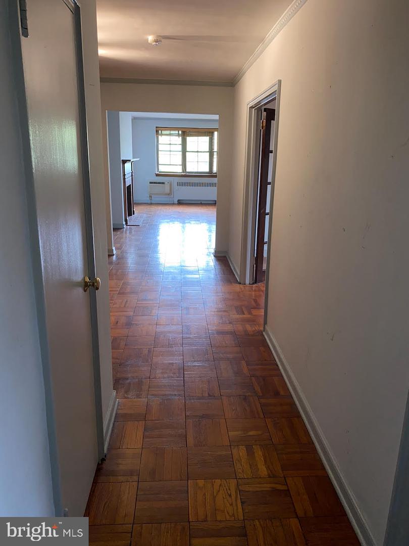 346 E Lancaster Ave #212 Property Photo 23