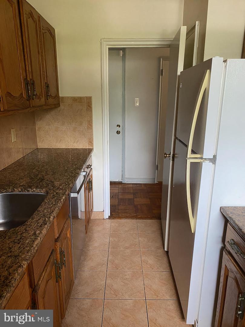 346 E Lancaster Ave #212 Property Photo 27