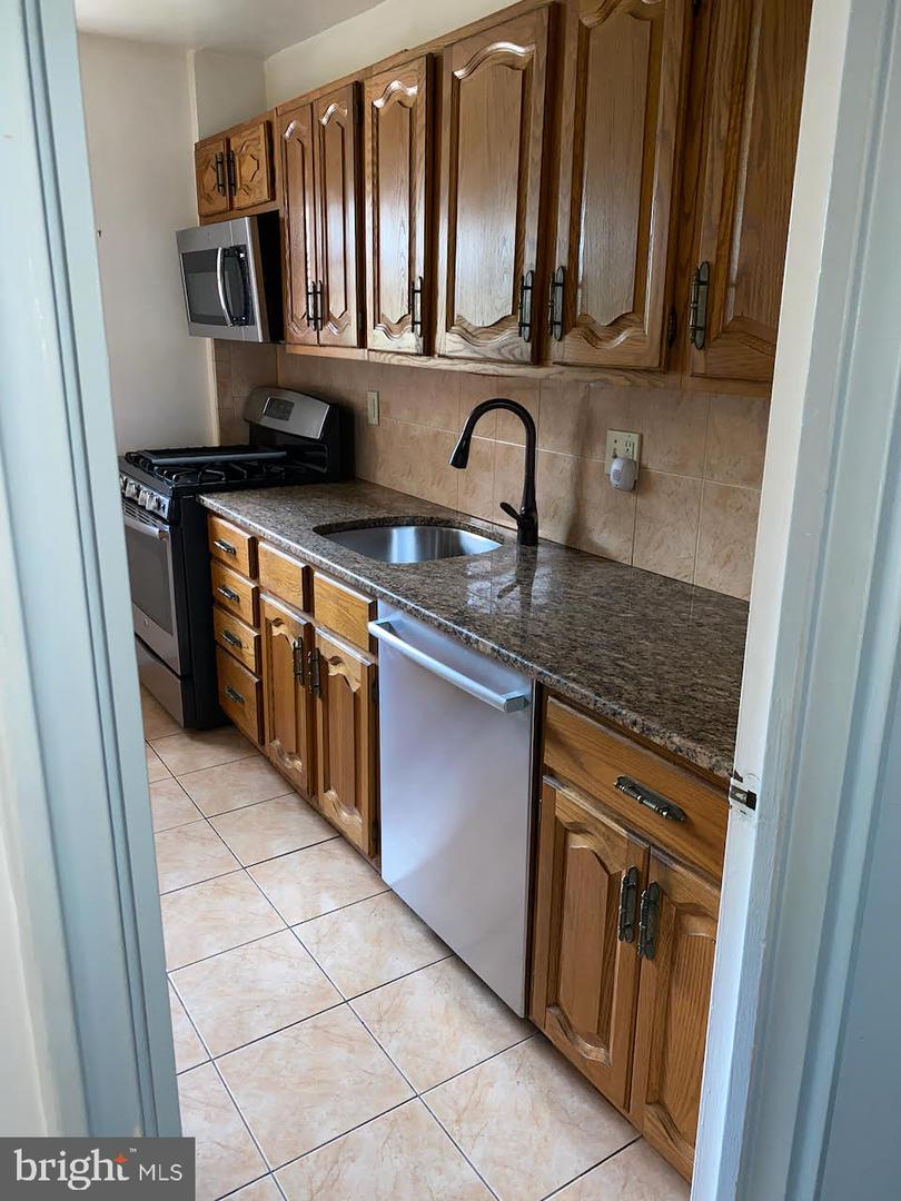 346 E Lancaster Ave #212 Property Photo 28