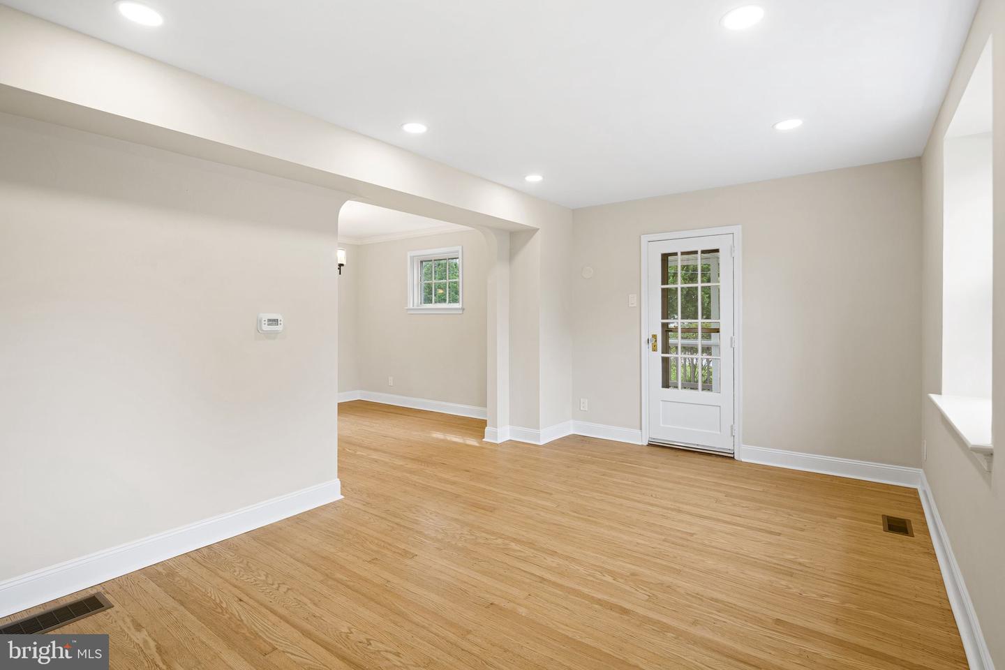 776 Brooke Rd Property Photo 4