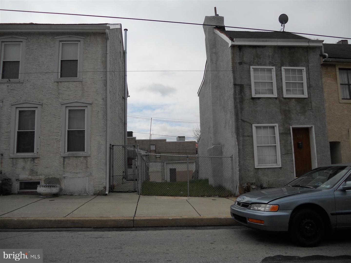 324 E MOORE ST Property Photo 1