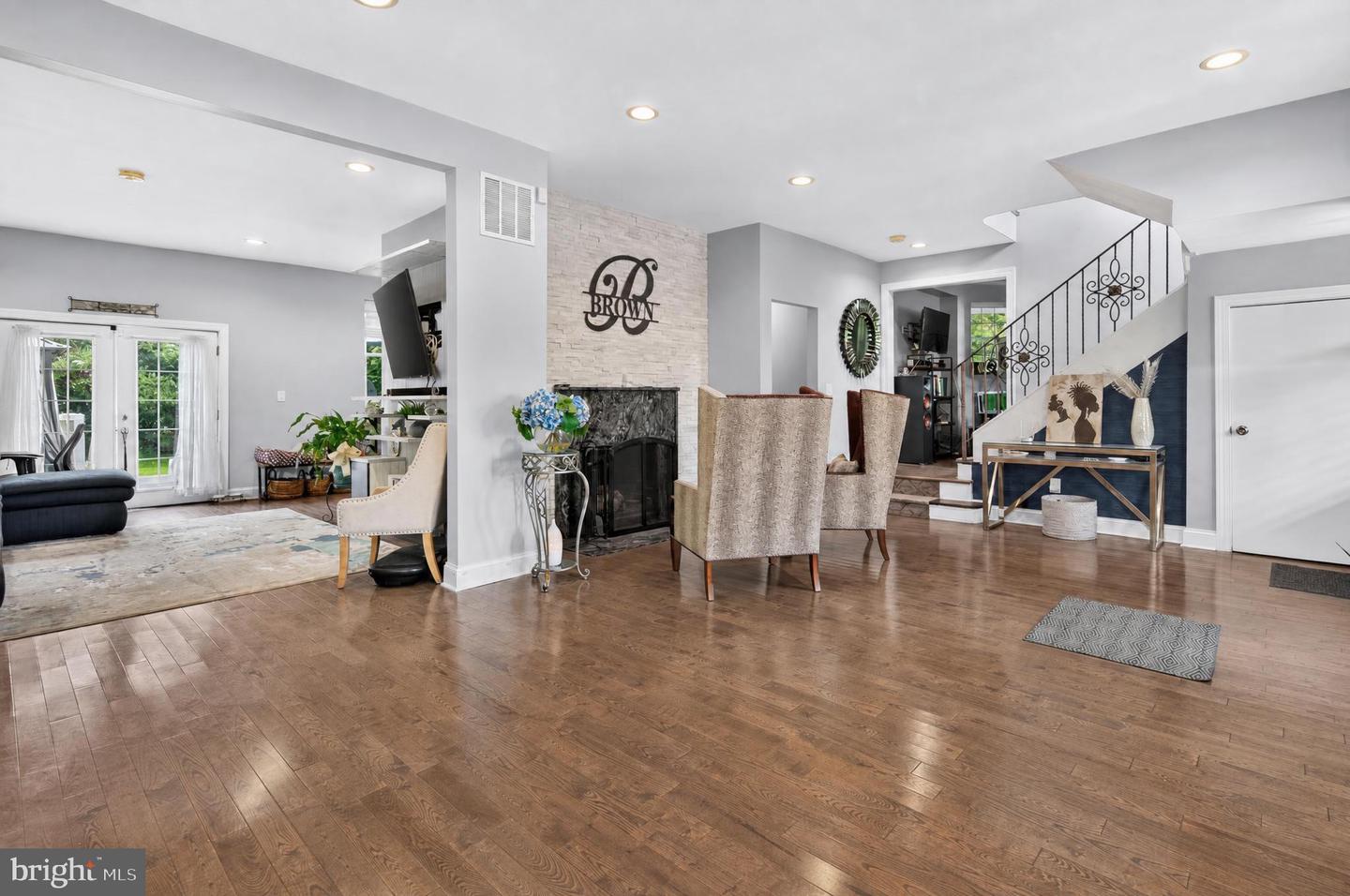 1204 Melrose Ave Property Photo 9
