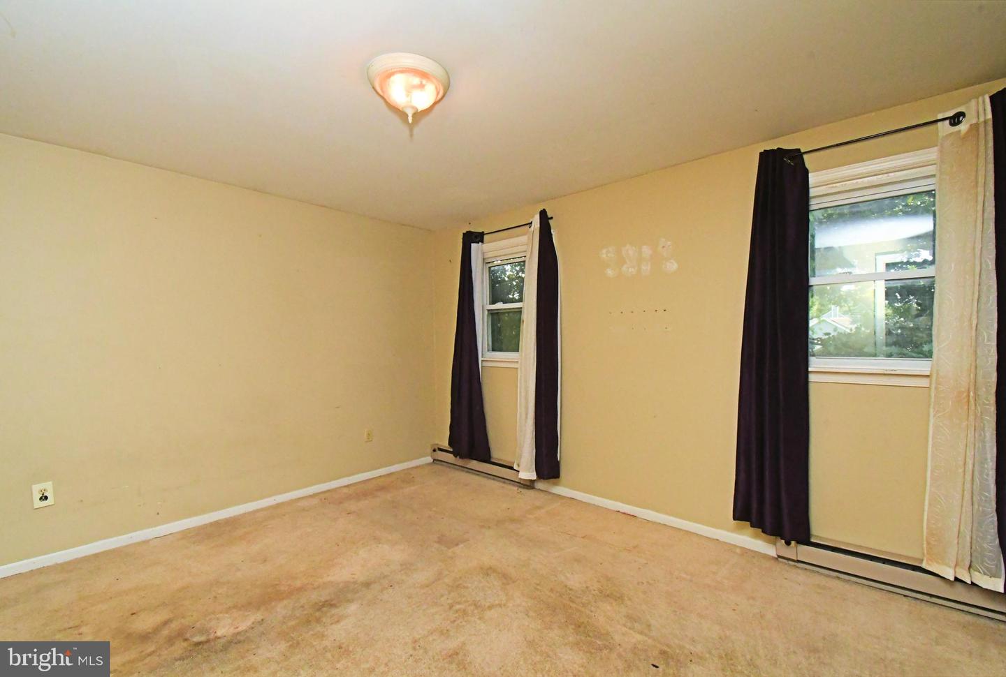 56 Jefferson Property Photo 23