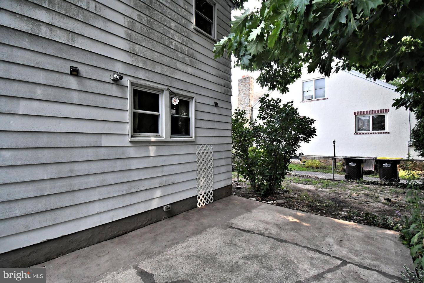 56 Jefferson Property Photo 31