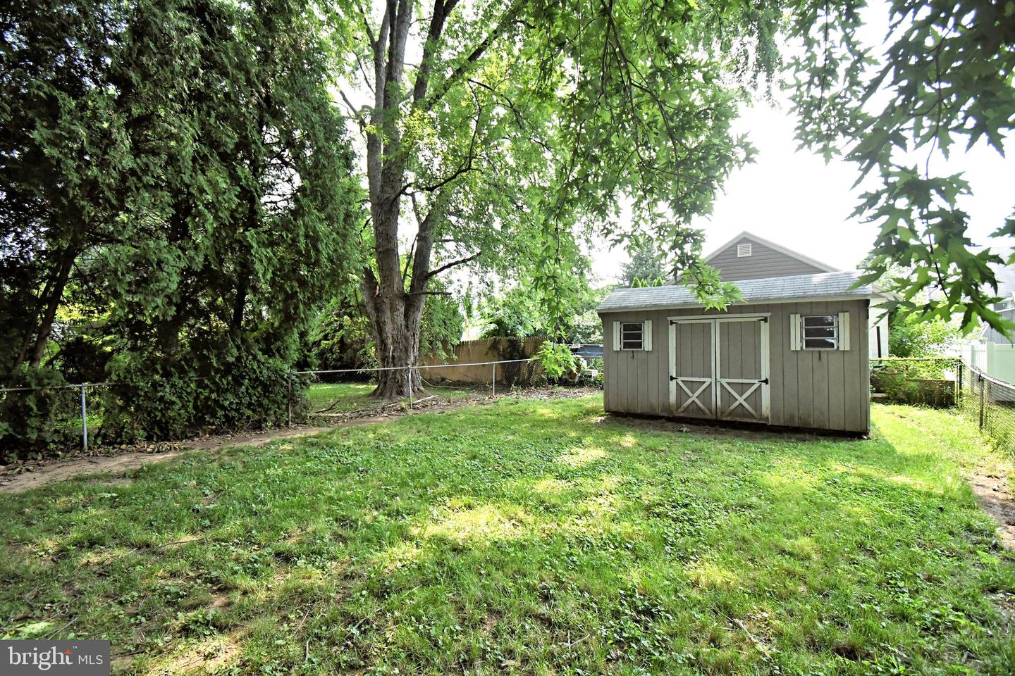 56 Jefferson Property Photo 32