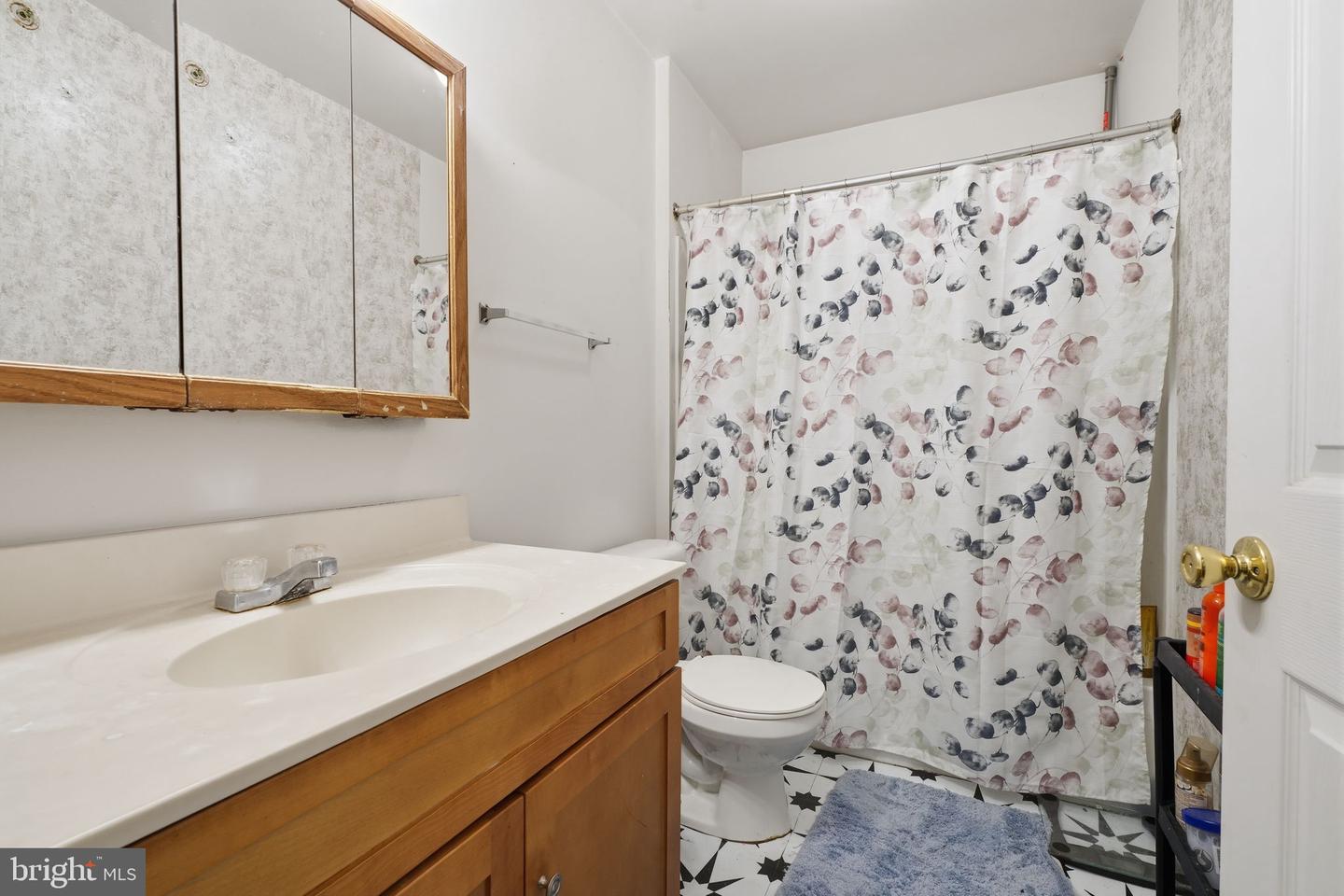 335 Linden Ave Property Photo 13