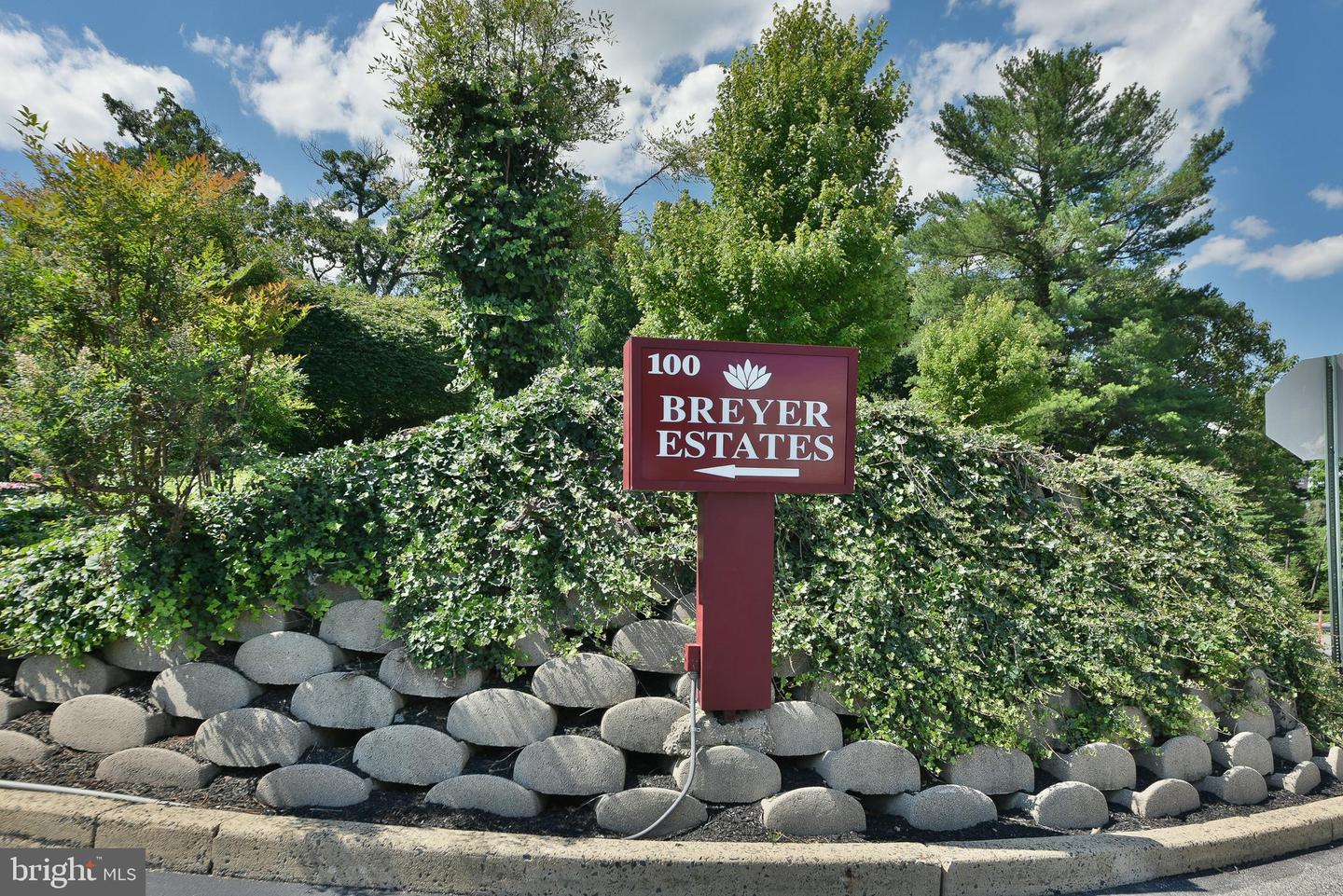 100 Breyer Dr #6-c Property Photo 2