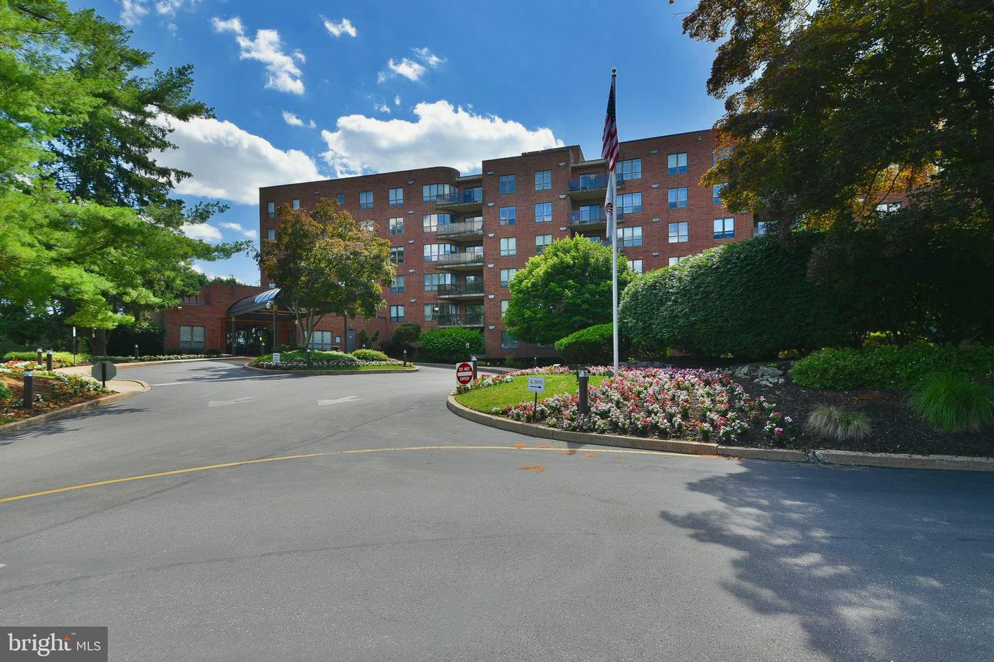 100 Breyer Dr #6-c Property Photo 3