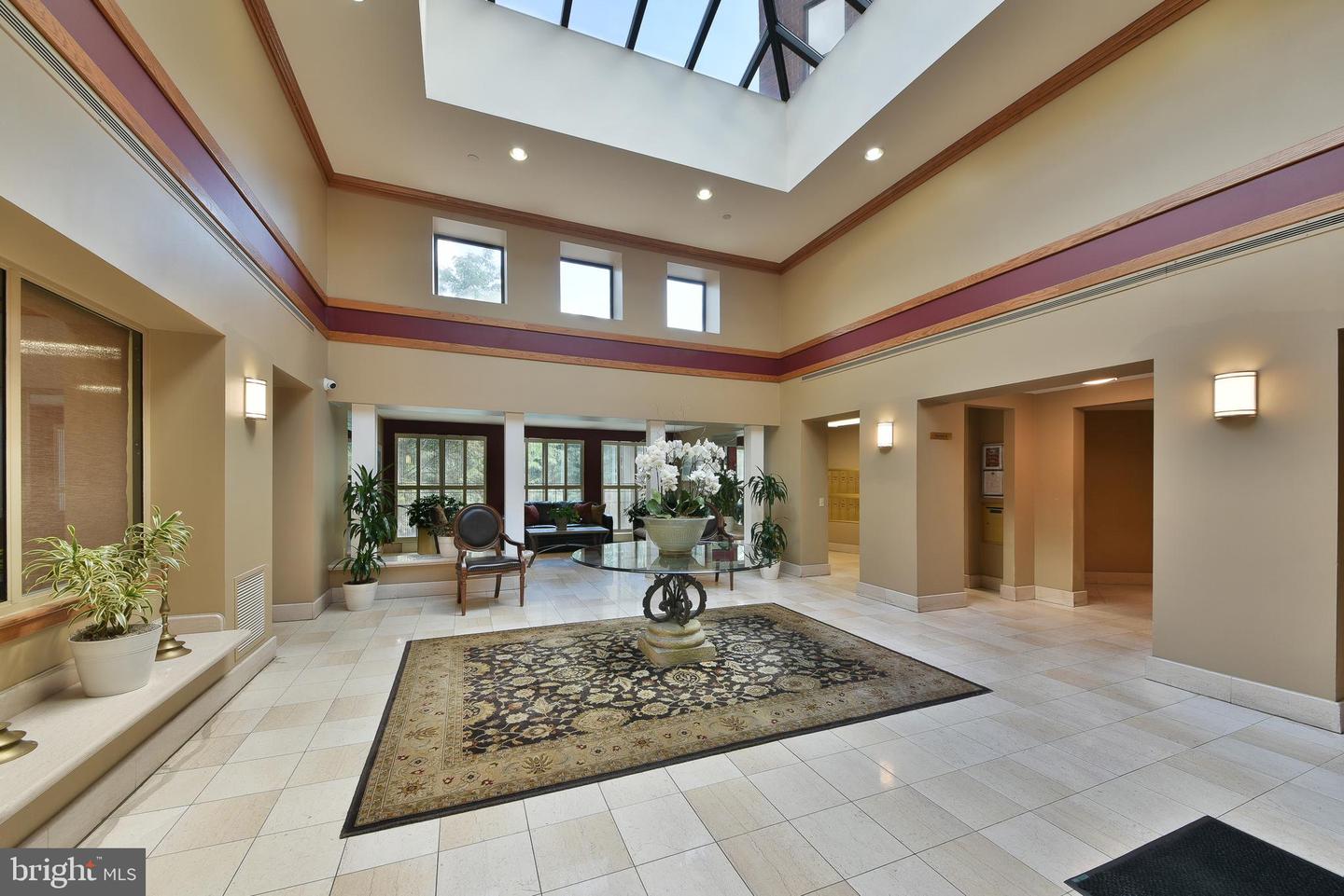 100 Breyer Dr #6-c Property Photo 6