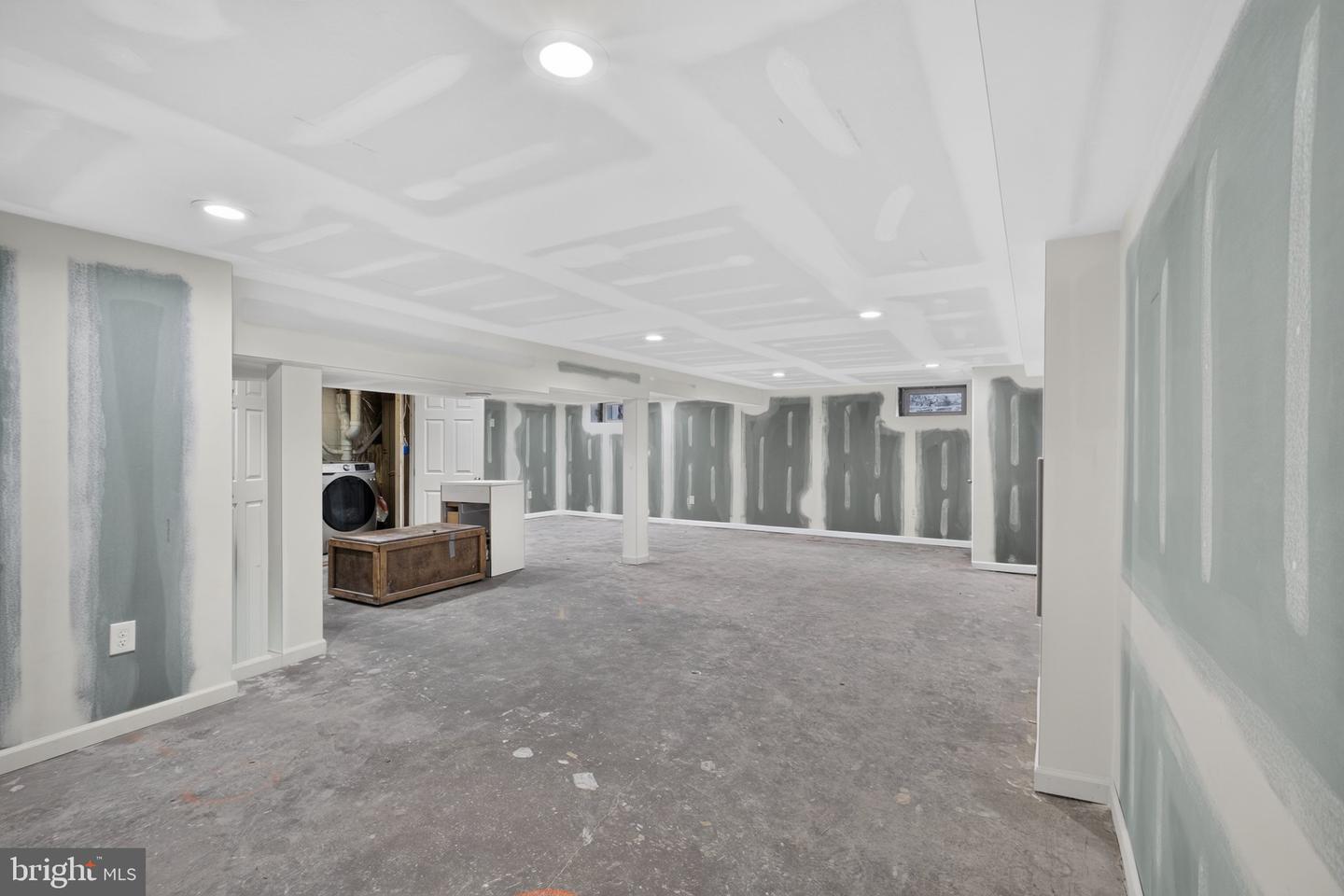 2931 Madison Ave Property Photo 17