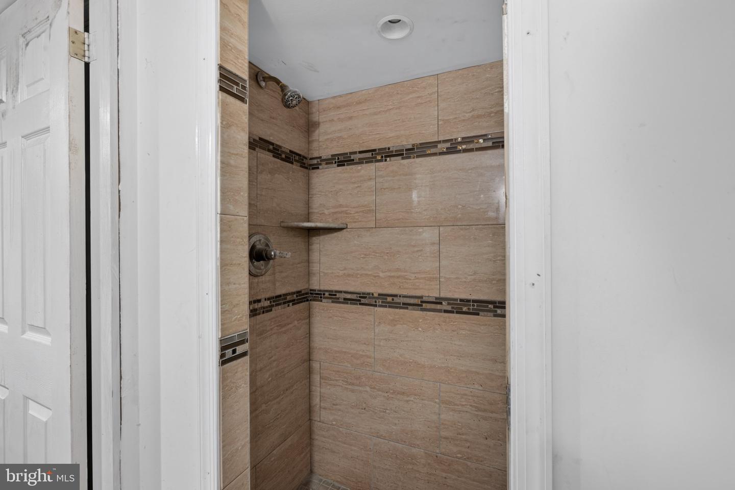 2931 Madison Ave Property Photo 19