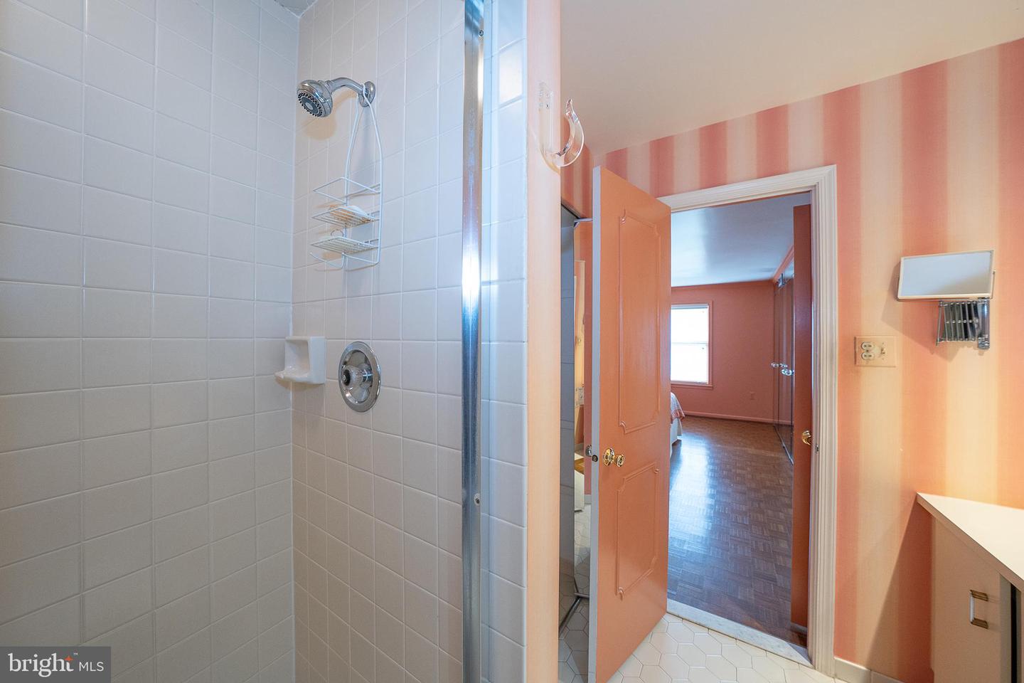 210 Glen Ln Property Photo 28