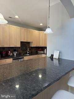 636 Greycliffe Ln Property Photo 8