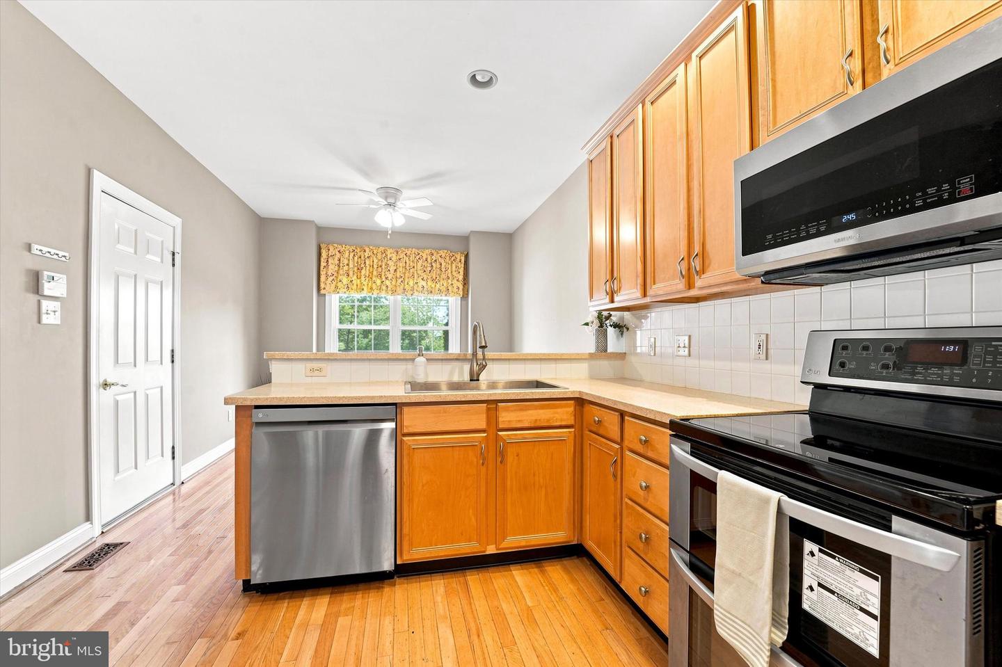 219 Birkdale Dr Property Photo 8