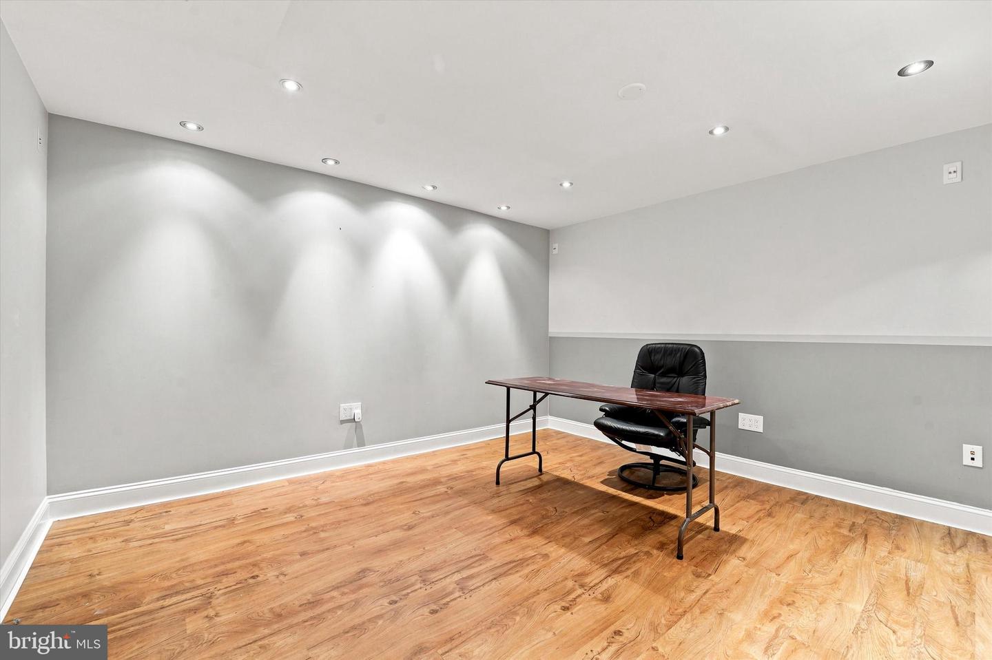 219 Birkdale Dr Property Photo 40