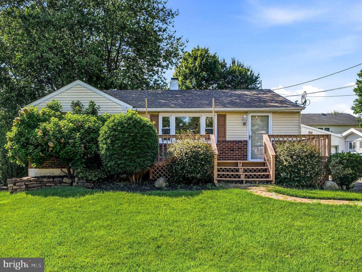 234 GARDEN AVE