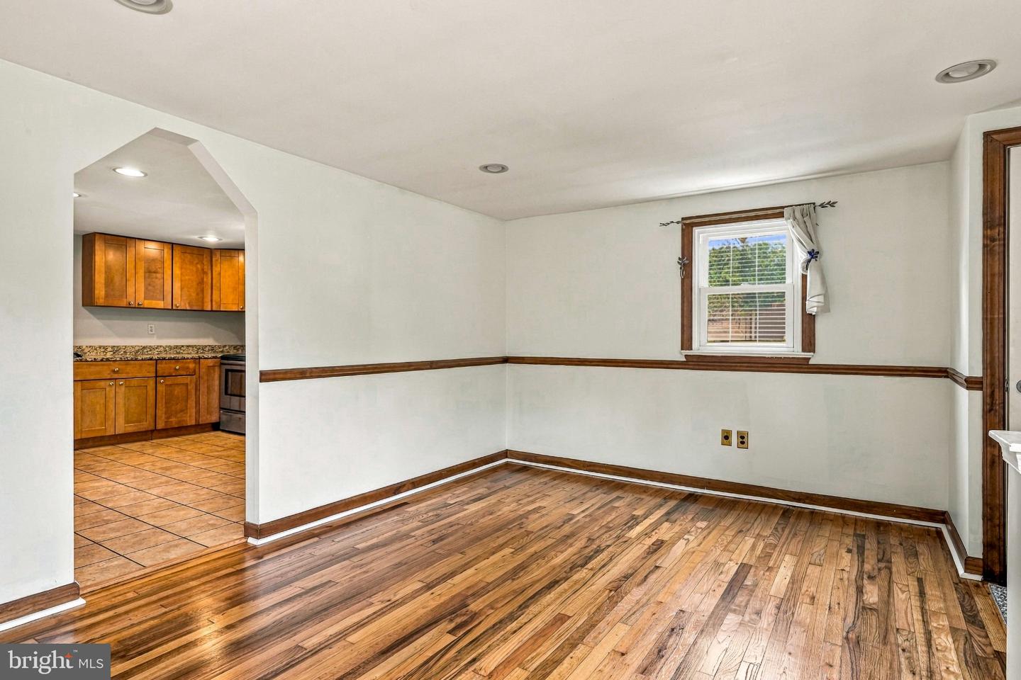 234 Garden Ave Property Photo 5