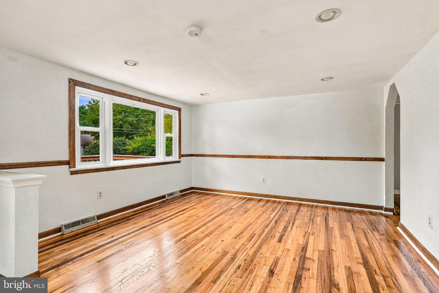 234 Garden Ave Property Photo 6
