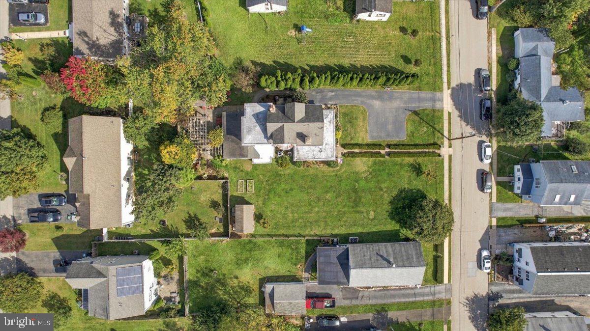 4021 Center Ave Property Photo 37
