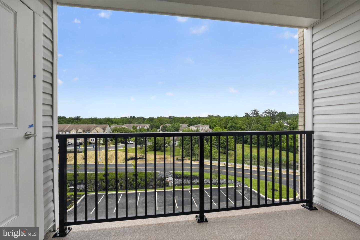 431 Washington St #2110 Jadwin Property Photo 6