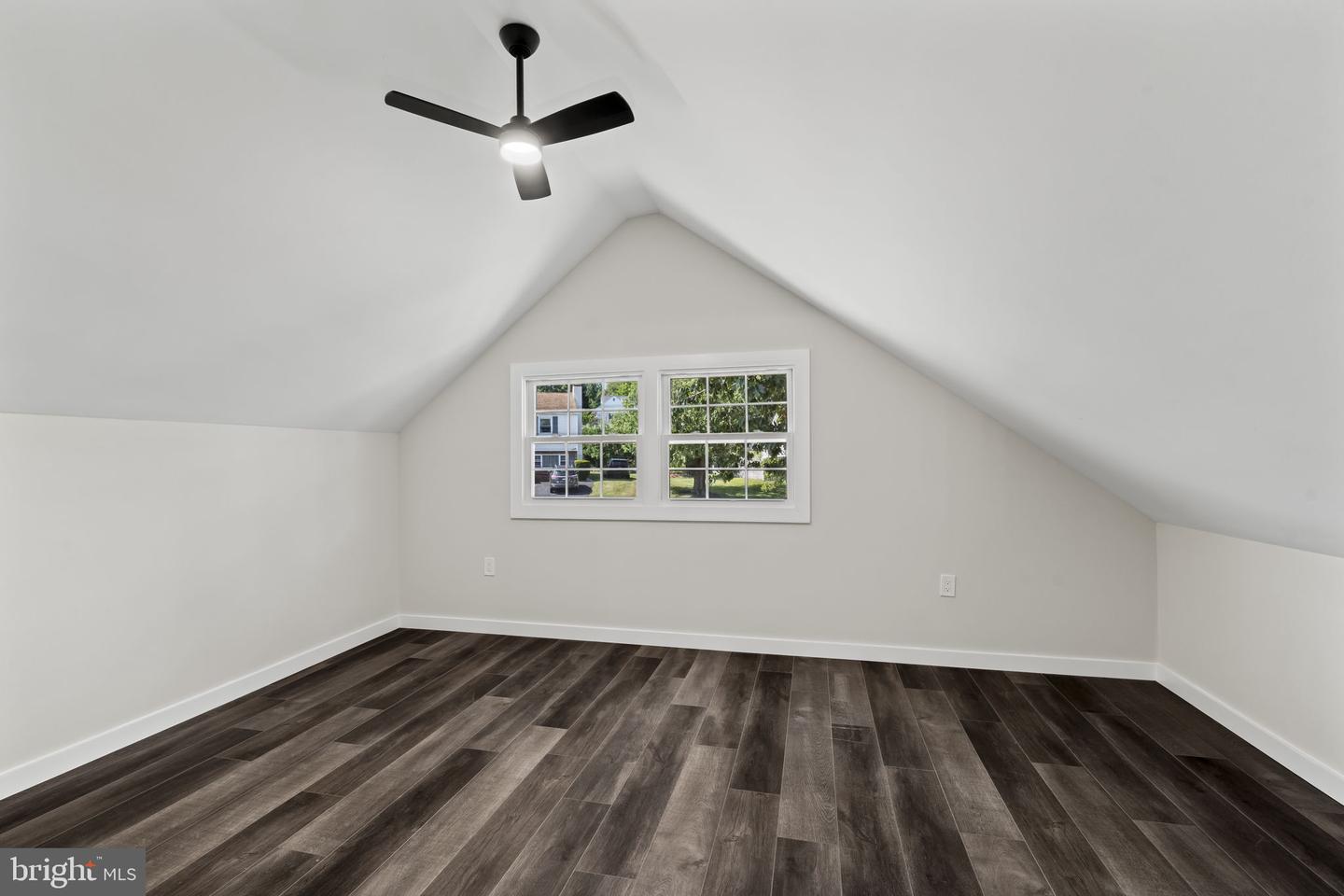 204 Cambridge Rd Property Photo 41