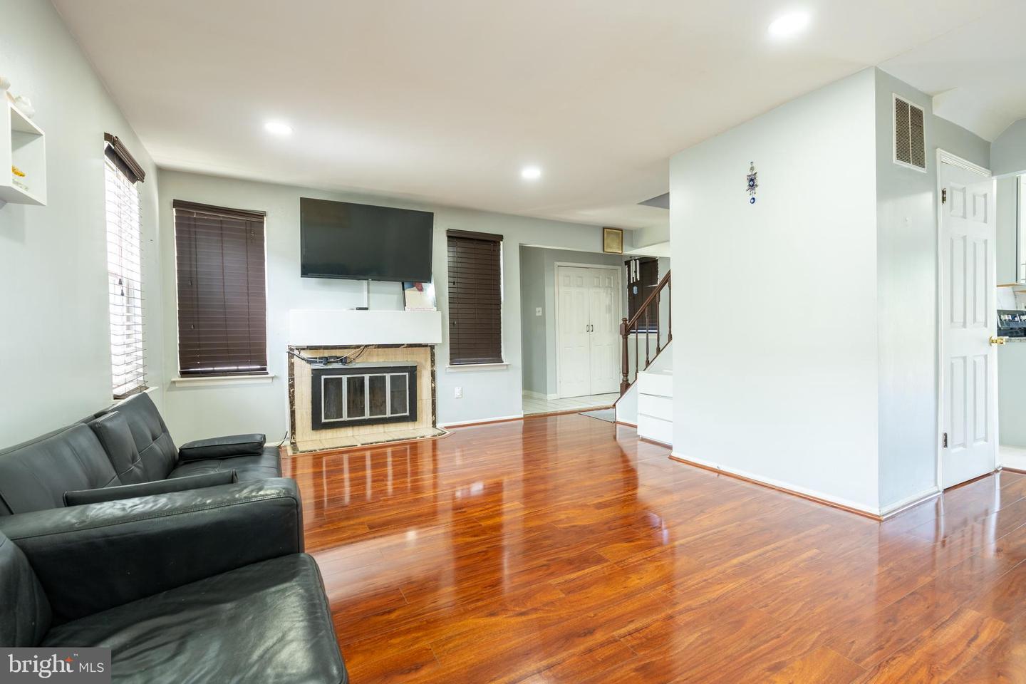 100 Hopkins Property Photo 2