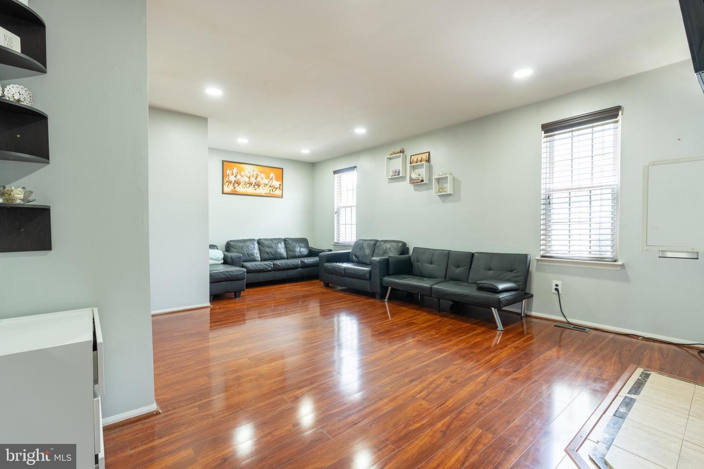 100 Hopkins Property Photo 3