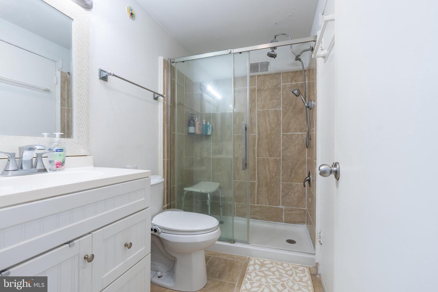 100 Hopkins Property Photo 20