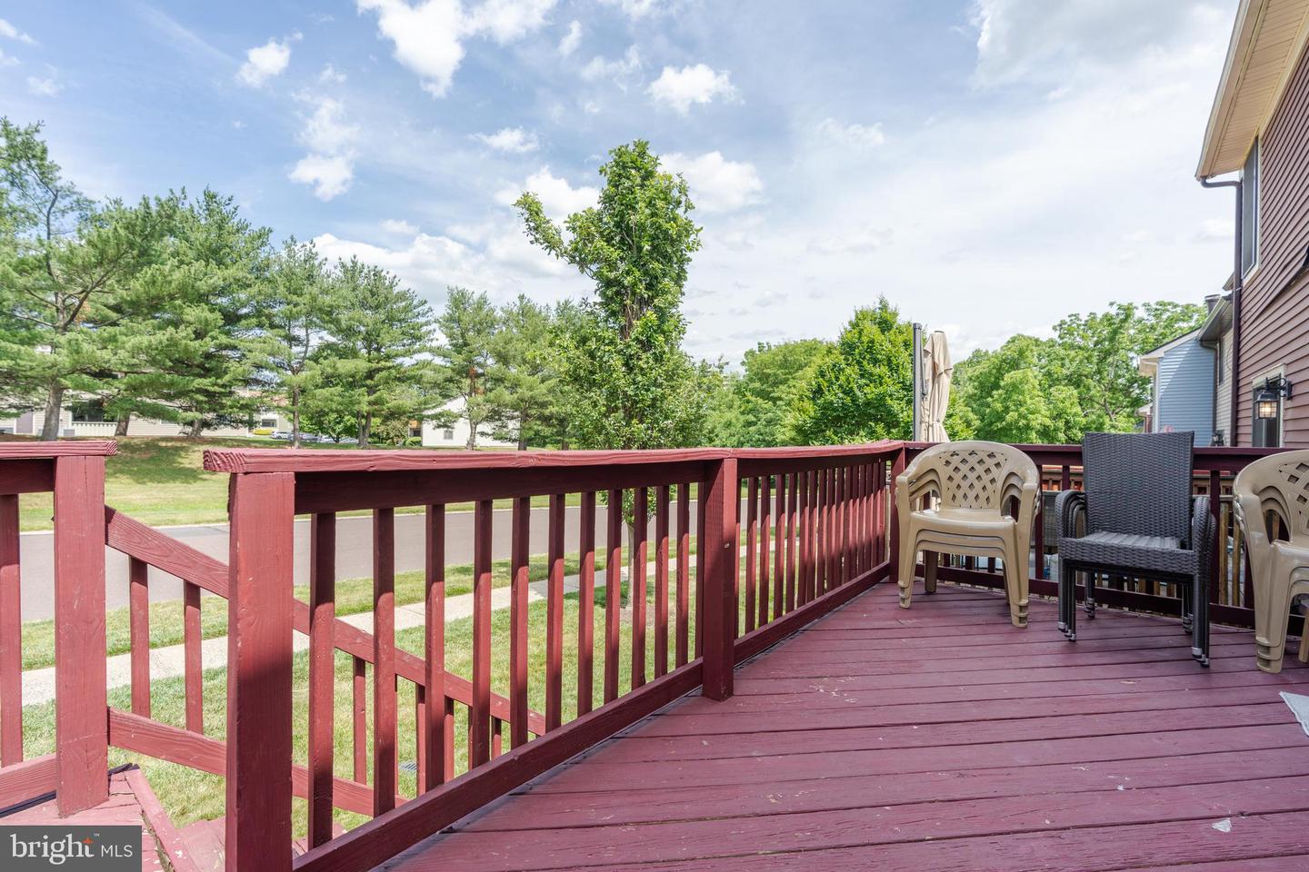 100 Hopkins Property Photo 28