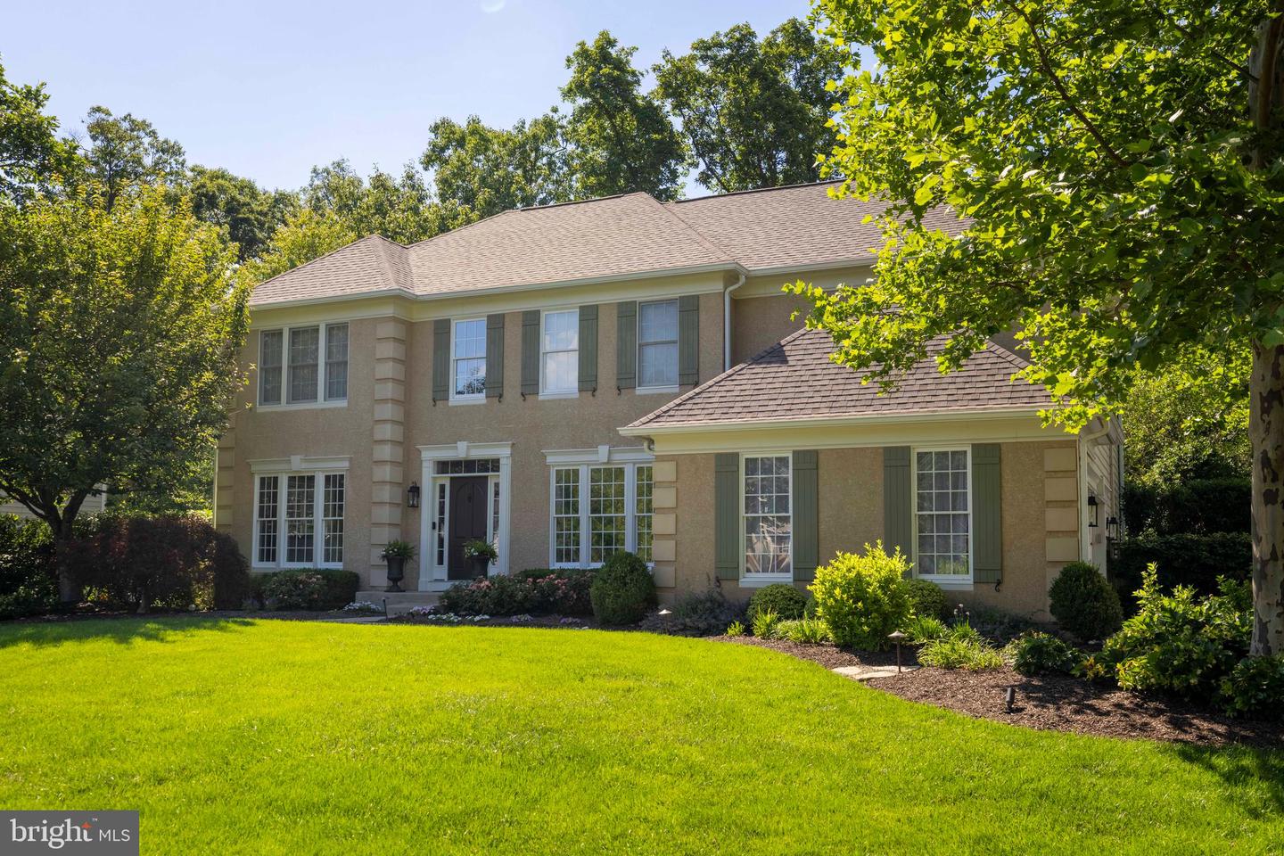 325 Sleepy Hollow Ct Property Photo 2