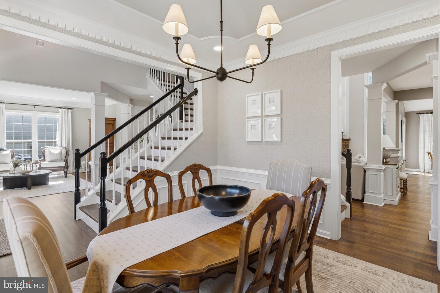 325 Sleepy Hollow Ct Property Photo 8