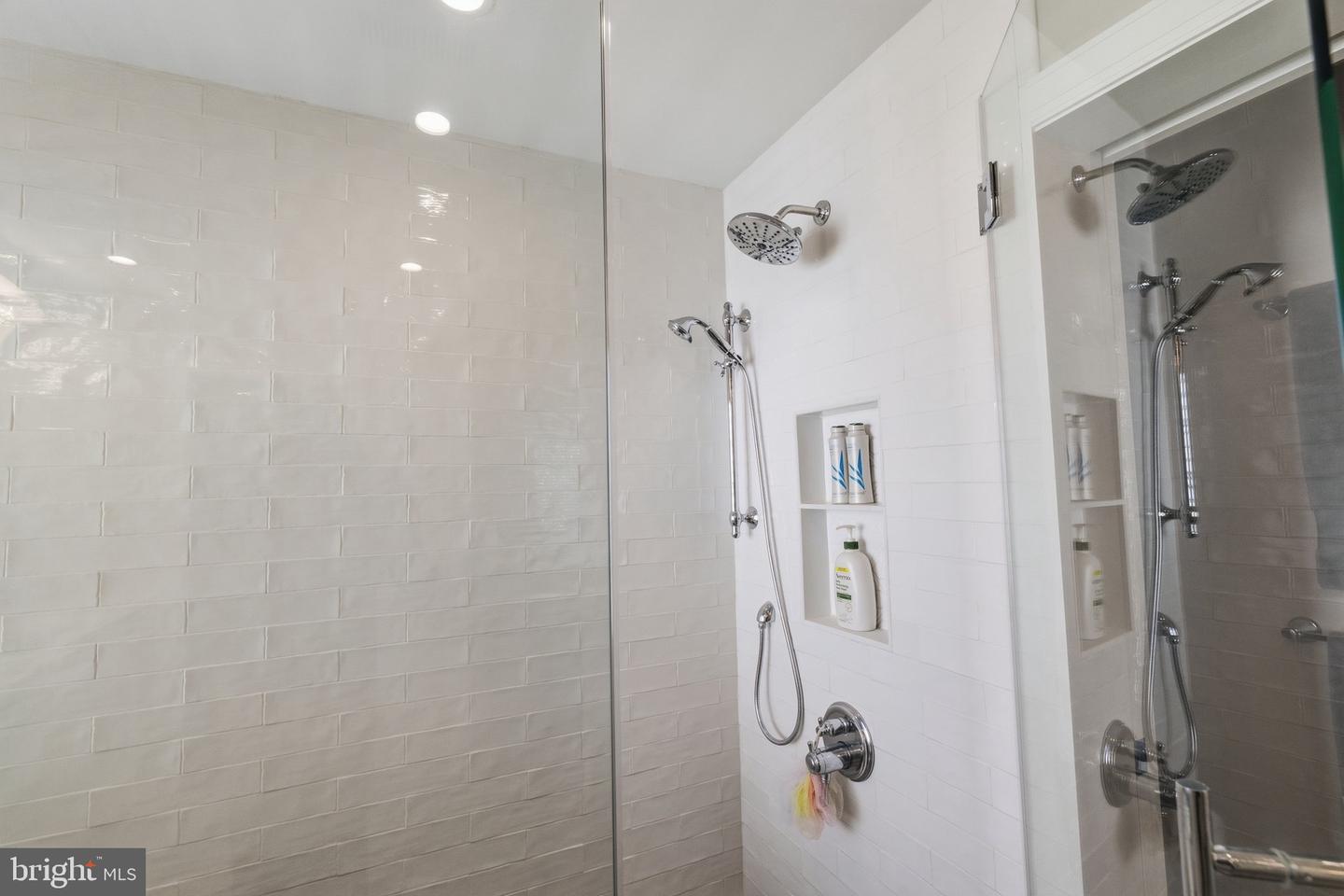 325 Sleepy Hollow Ct Property Photo 40