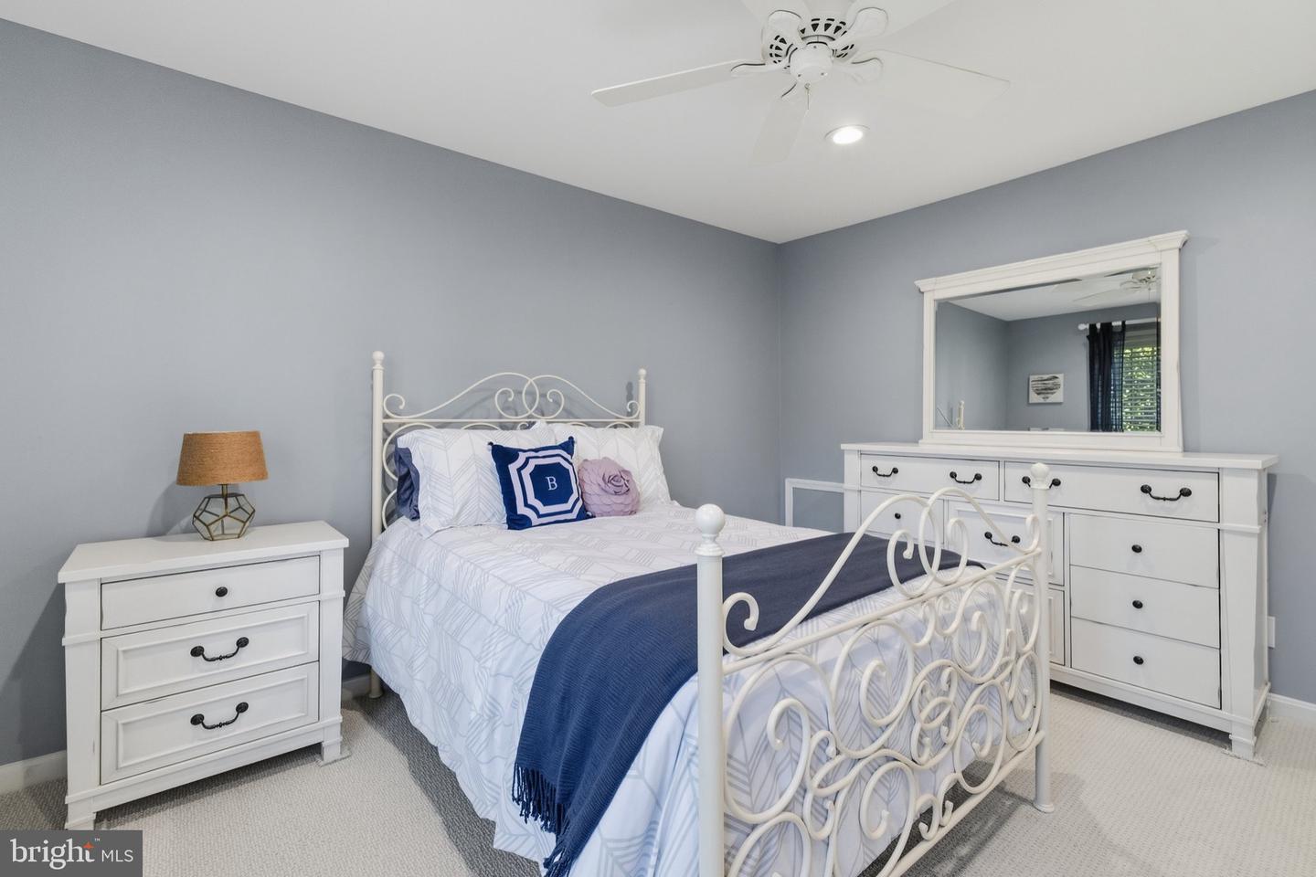 325 Sleepy Hollow Ct Property Photo 43