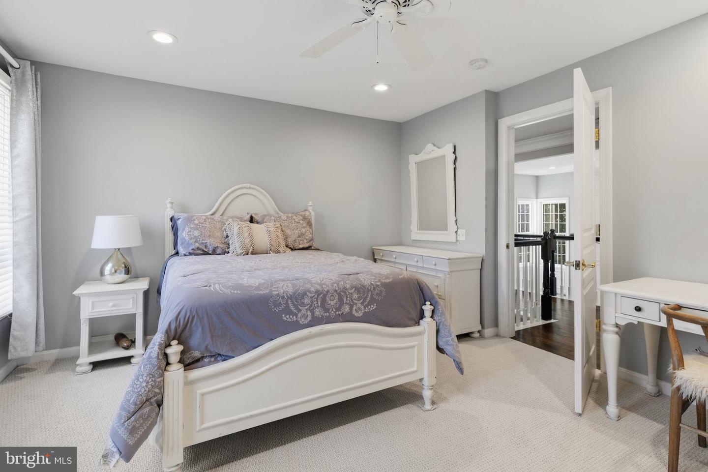 325 Sleepy Hollow Ct Property Photo 44