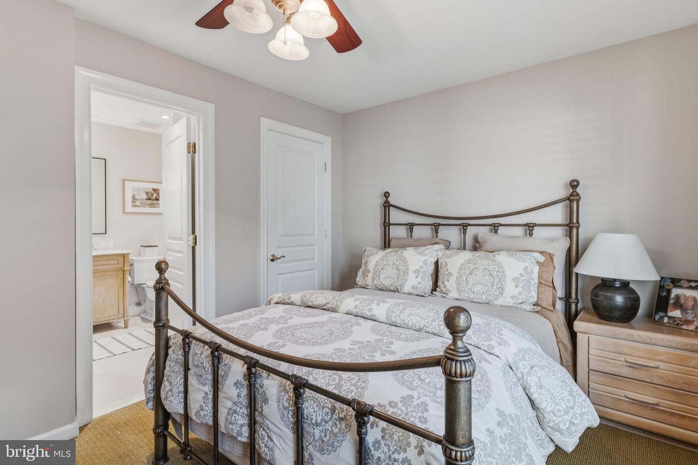 325 Sleepy Hollow Ct Property Photo 46