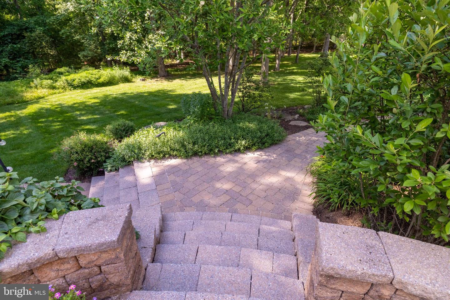 325 Sleepy Hollow Ct Property Photo 60