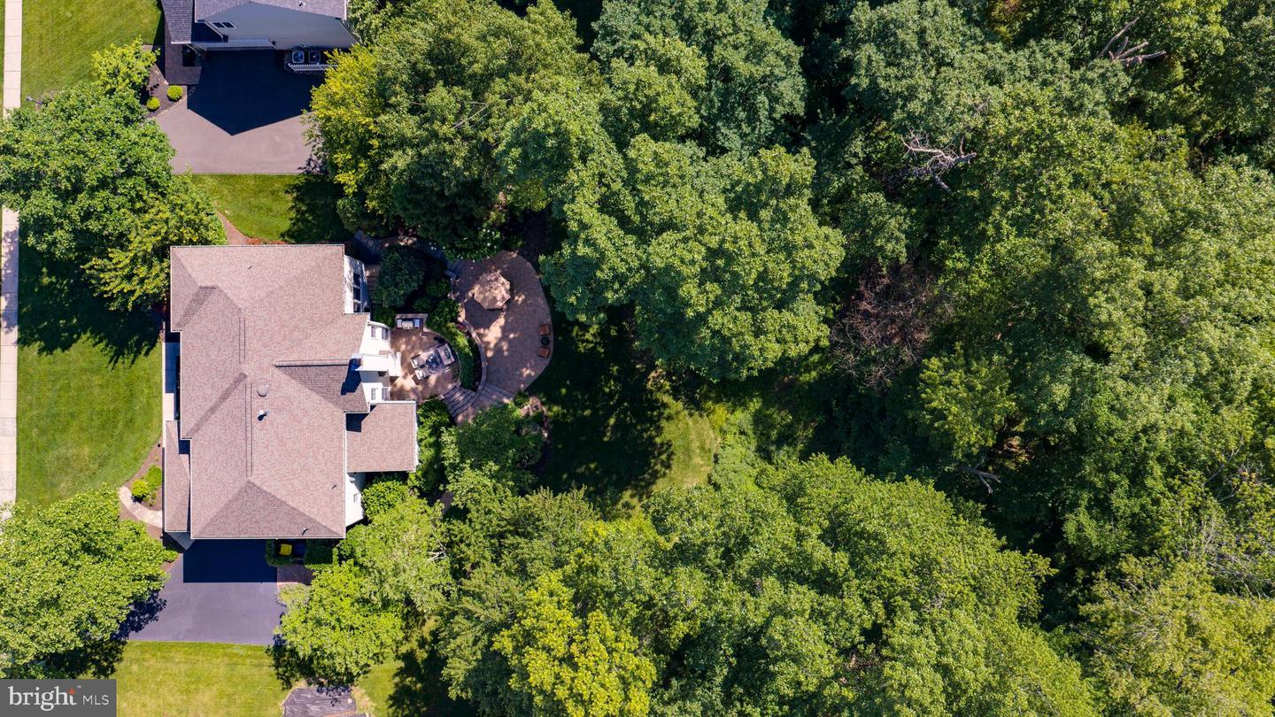 325 Sleepy Hollow Ct Property Photo 72