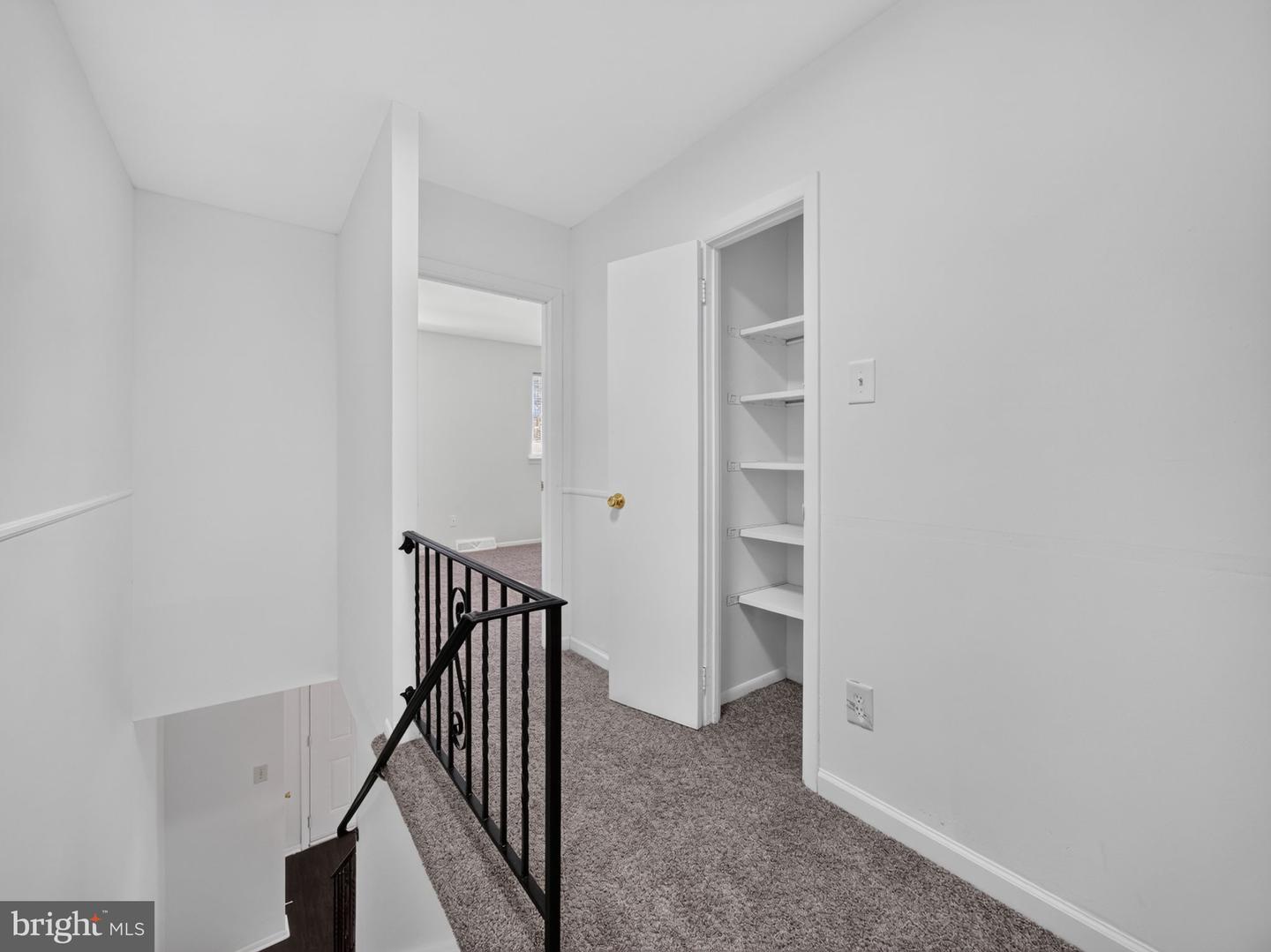 1098 Bayless Pl Property Photo 12