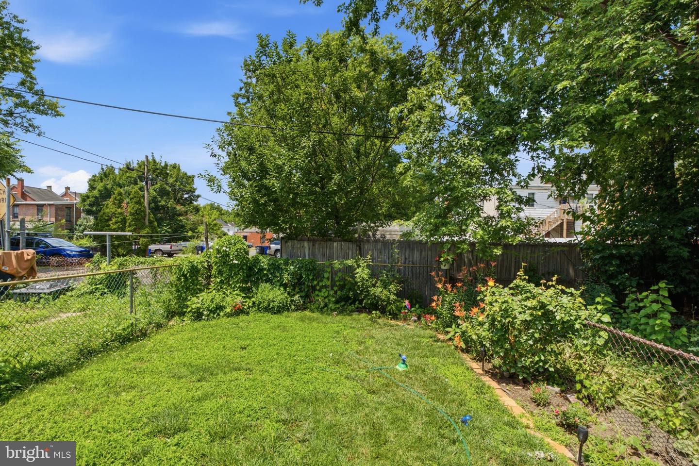 171 N York St Property Photo 17