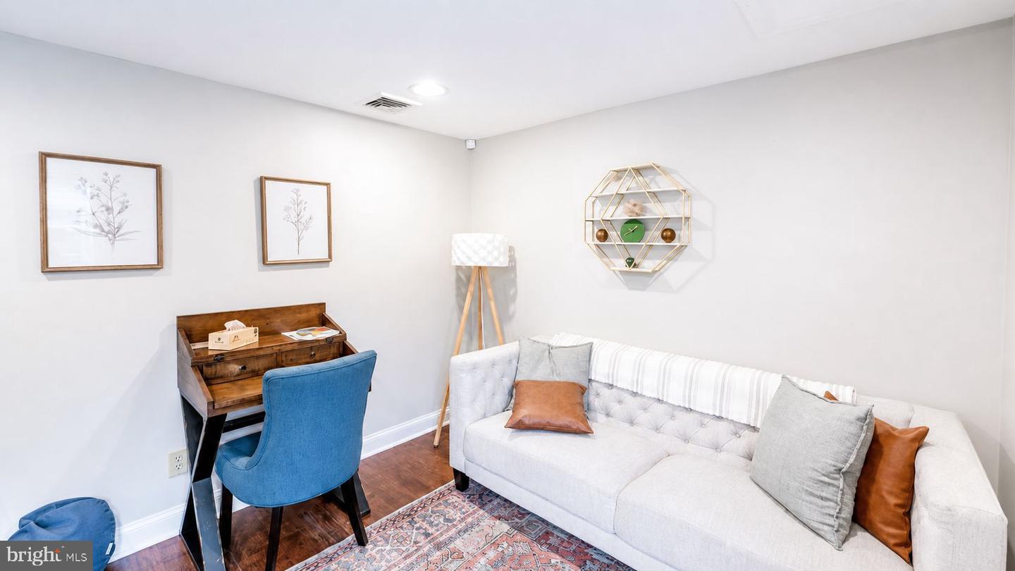136 2nd Ave # Property Photo 16