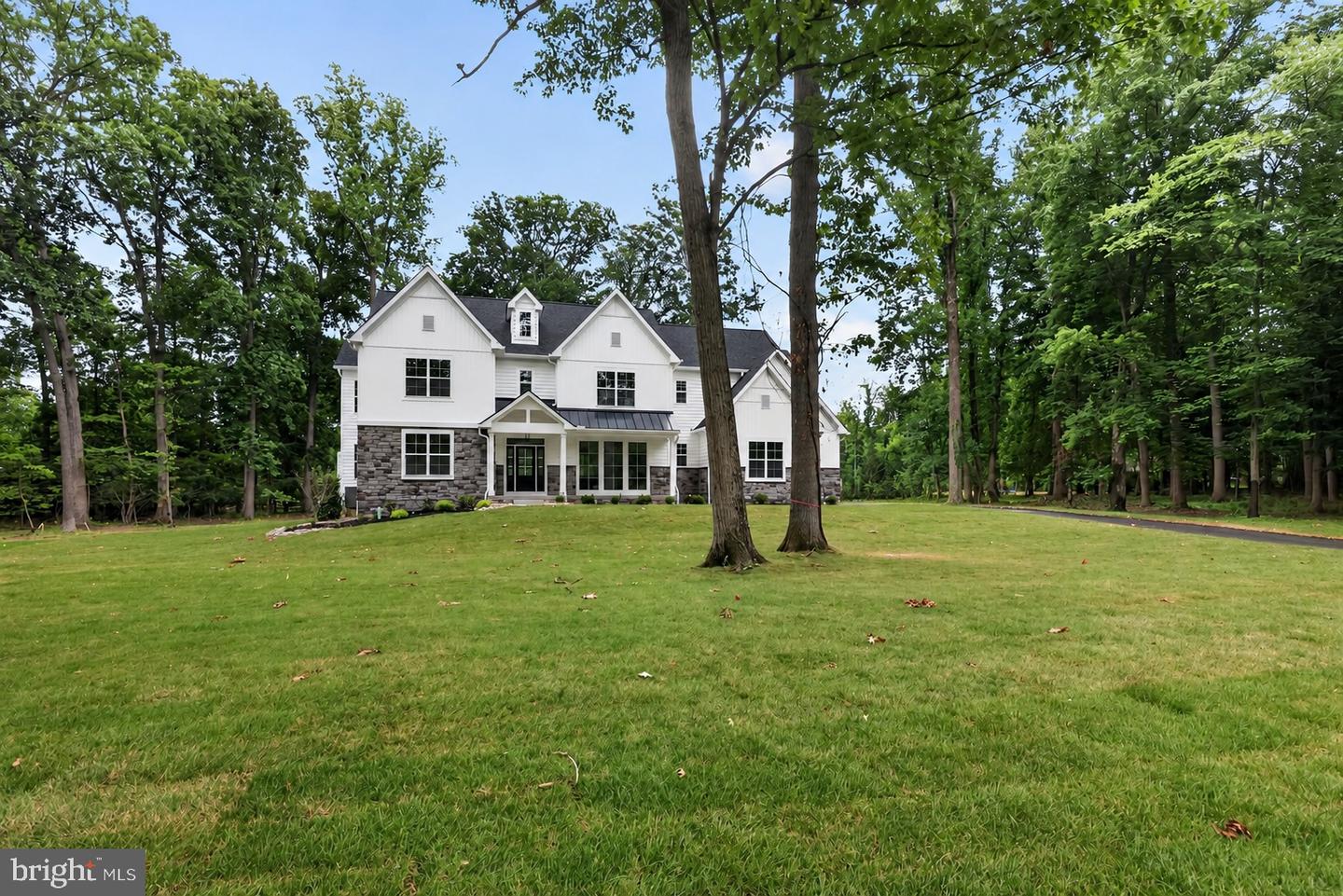 1080 Beech Hollow Road Property Photo 2