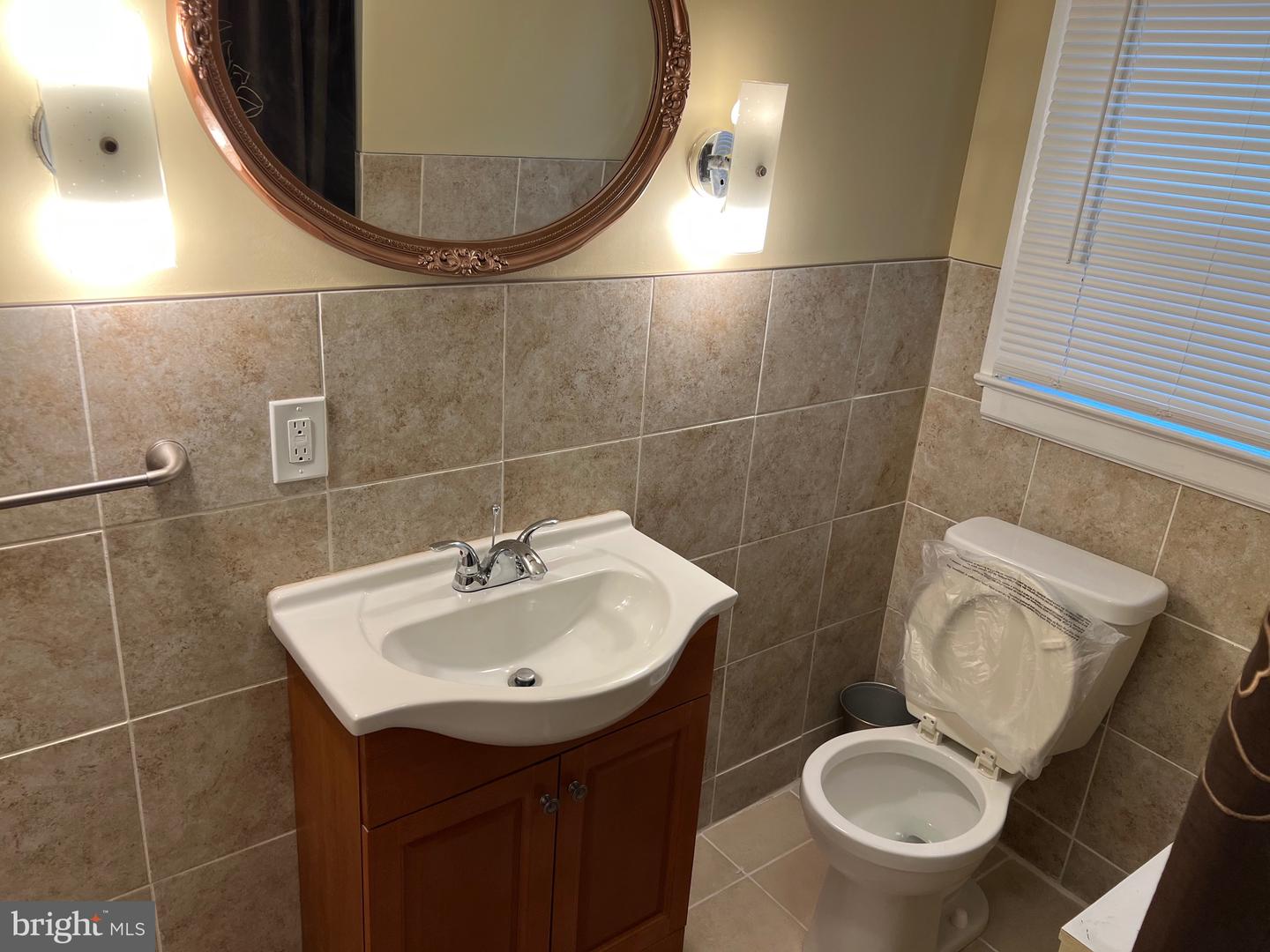 220 Glasgow St Property Photo 24