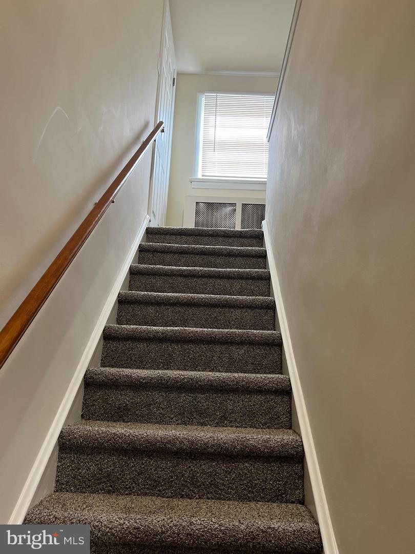 220 Glasgow St Property Photo 27