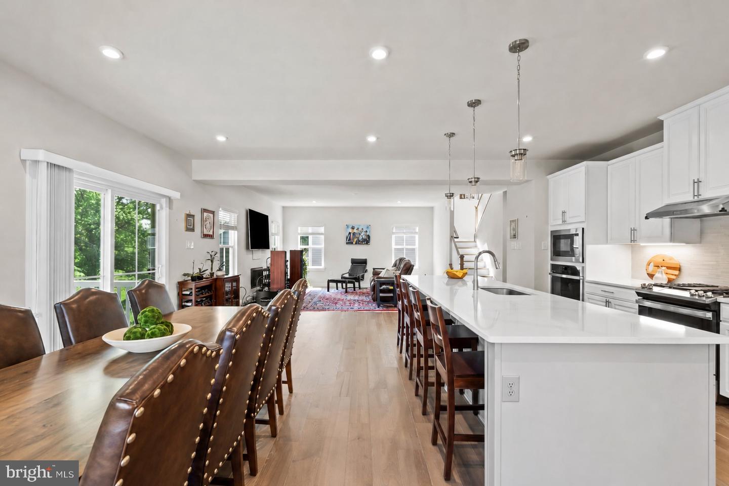 1024 Miles Ct Property Photo 9