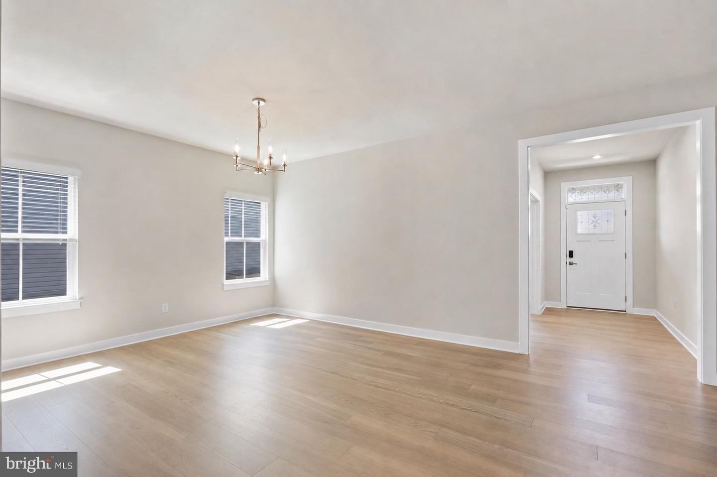 1024 Miles Ct Property Photo 13