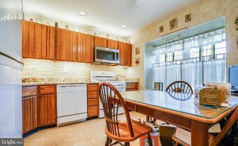 532 Canterbury Rd Property Photo 14
