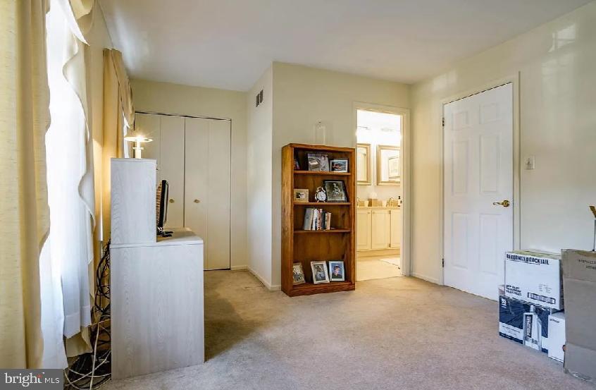 532 Canterbury Rd Property Photo 25