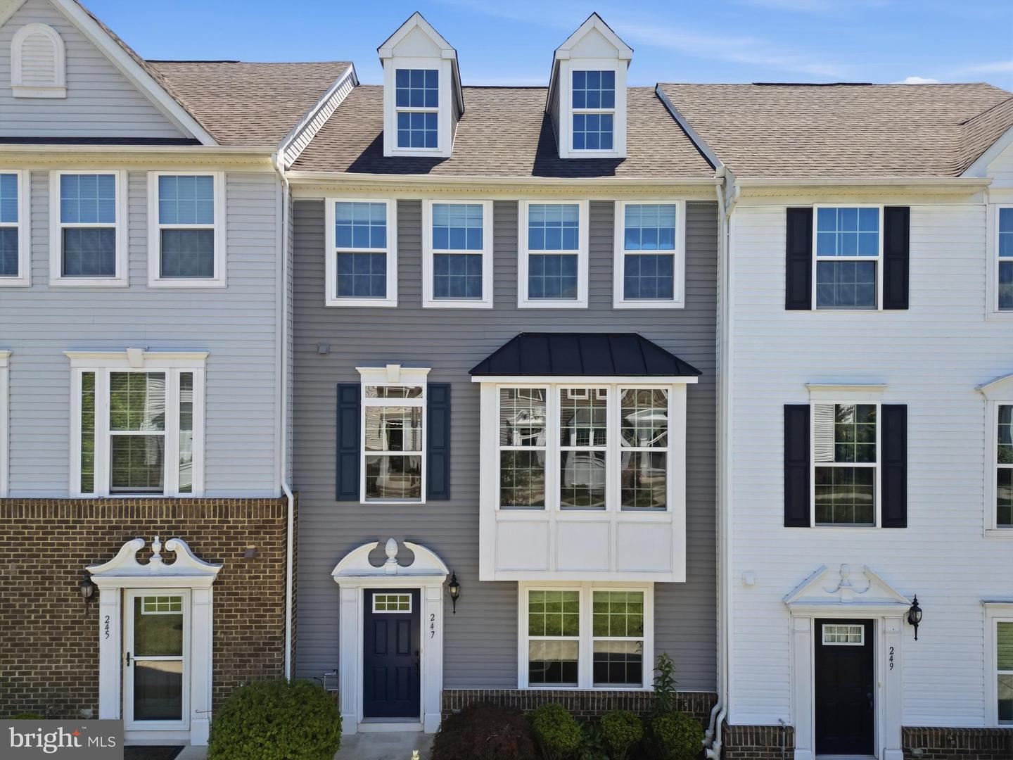 247 MADISON LN